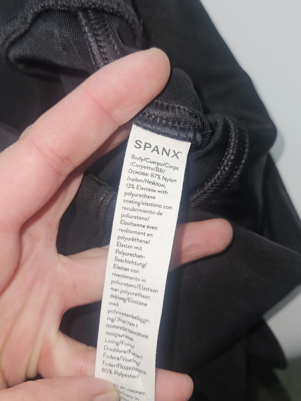SPANX Black Leggings with Red Branded Tag - Picture 4 of 5